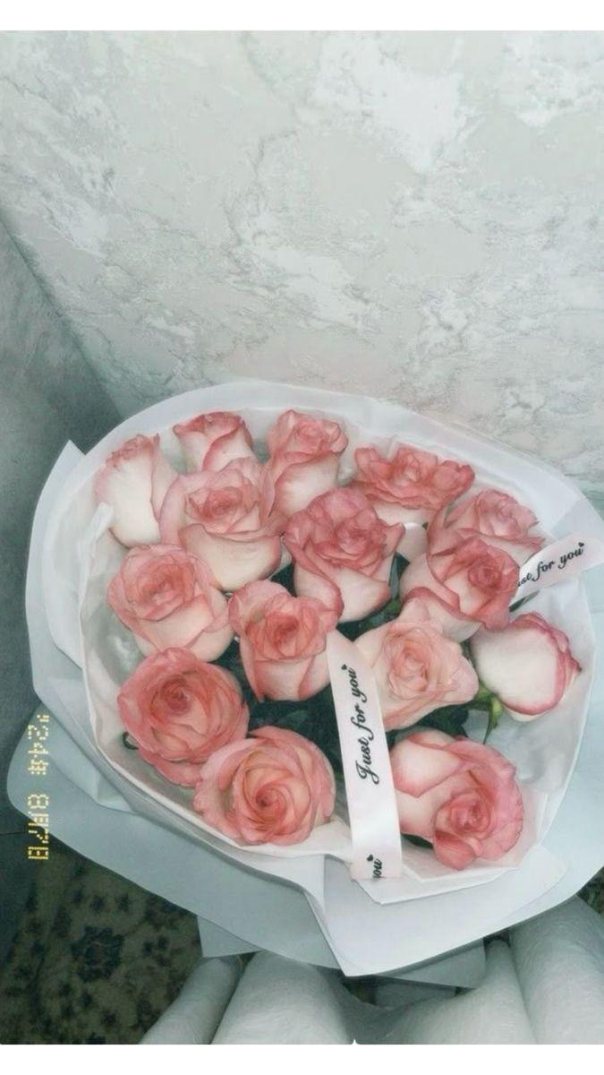 Corporate meeting room with carefully timed floral arrangements that maintain elegance throughout business hours